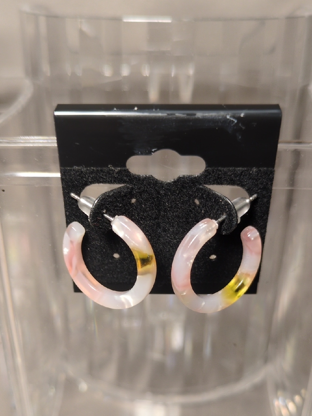 Fashion Resin Hoop Earrings in Pink, White and Yellow - Women Jewelry
